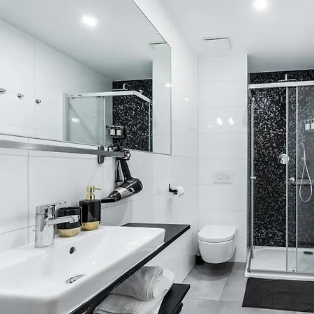 Anytime Holiday- Muzeum Apartment Prague